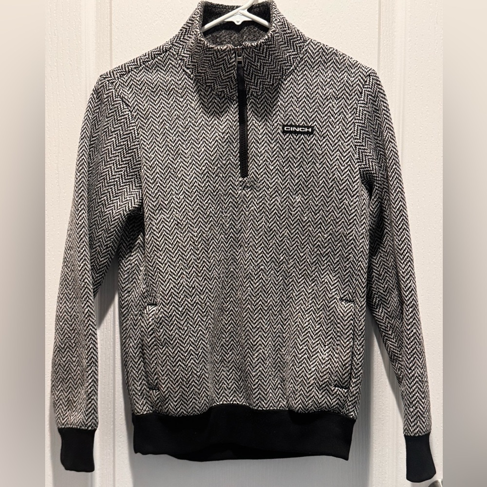 Cinch Women’s XS Black and White Patterned Zip-Up Sweater